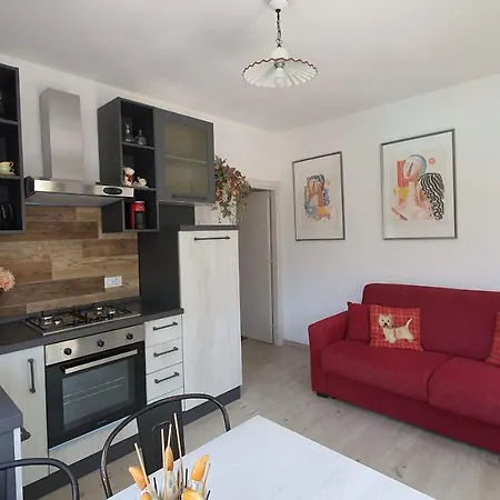 Casa Santi Appartamenti Портоферрайо