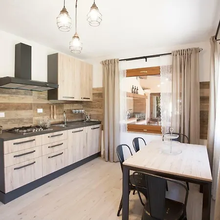 Casa Santi Appartamenti * 포르토페라이오